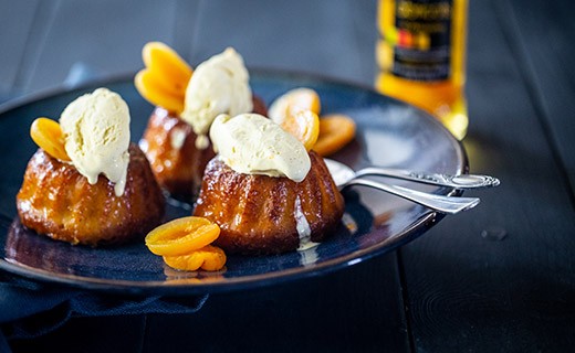 Albaricoques refrescados con Amaretto - Vergers de Gascogne