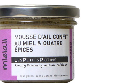 Mousse de ajo confitado con miel y 4 especias - Les Petits Potins